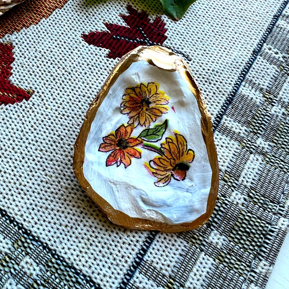 Sunflower Oyster Shell